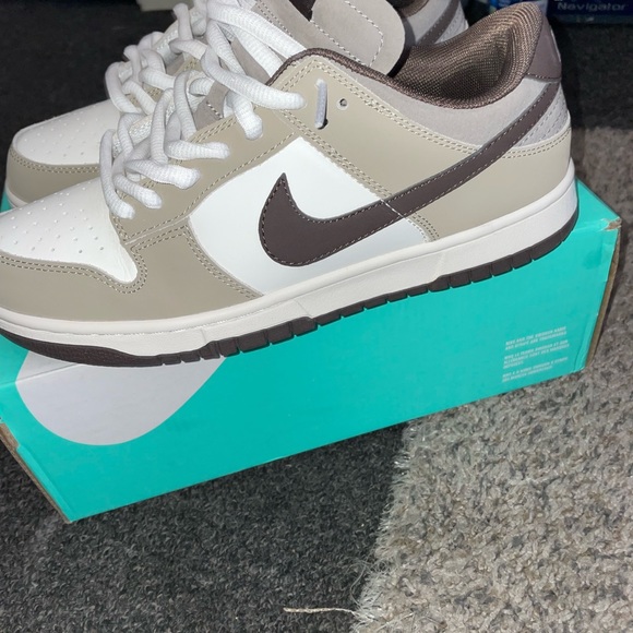 Nike SB dunks tumbled sand lows - Picture 6 of 9